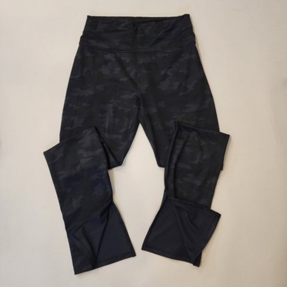 Fabletics Camo Define Powerhold  Split Hem Legging Medium